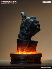 Terminator 2: T-800 Battle Damaged (Mechanical) Life-Size Bust