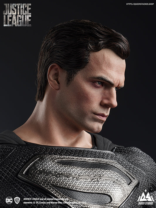 Superman (Black Suit) 1/3 Scale Statue