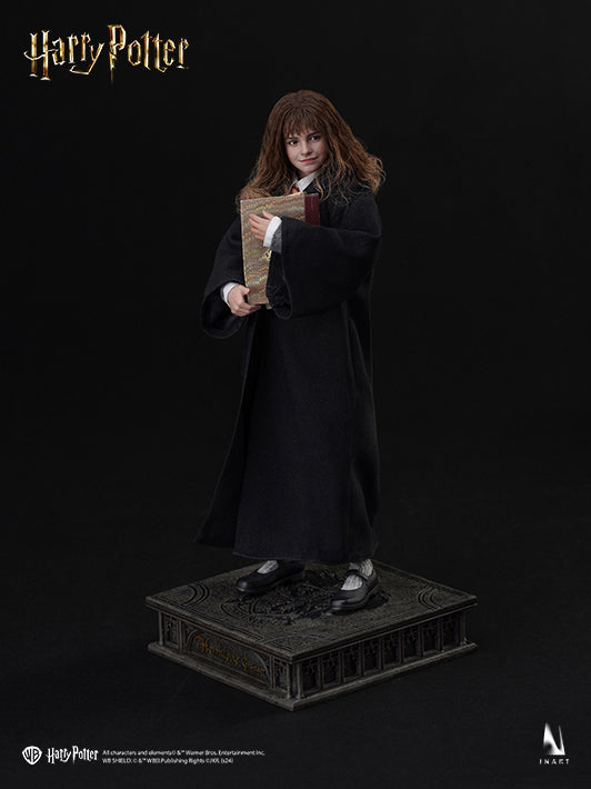 Witness the brilliance of Hermione Granger shine through in this stunning 1/6 figure by INART