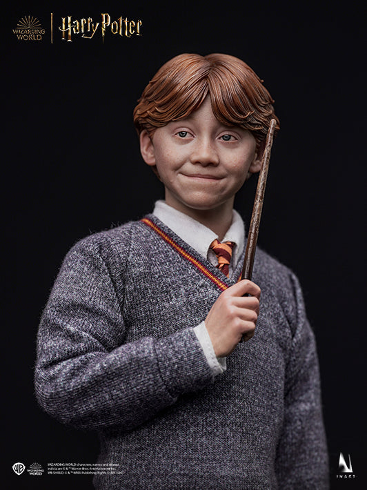 Wizarding World Ron Weasley 1/6 Scale Figure Magic Wand