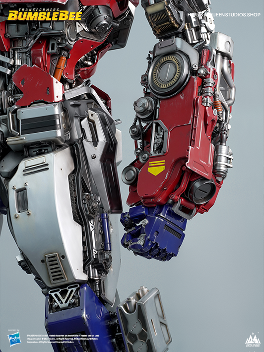 Optimus Prime Human-Size Statue by Queen Studios, a collector's delight.