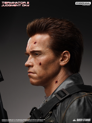 Terminator 2: T-800 Battle Damaged (Mechanical) Life-Size Bust