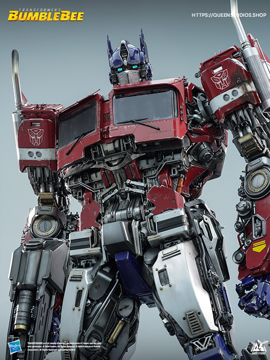 Majestic portrayal of Optimus Prime by Queen Studios in lifelike proportions.