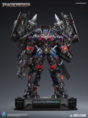 Meticulously crafted Jetpower Optimus Prime statue by Queen Studios