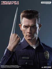 Queen Studios Terminator T-1000 1 1 Bust highlighting hand detail with sharp finger transformation