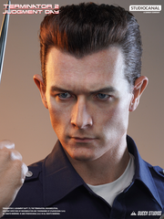 Queen Studios Terminator T-1000 Life-Size Bust, hand lifted in iconic pose