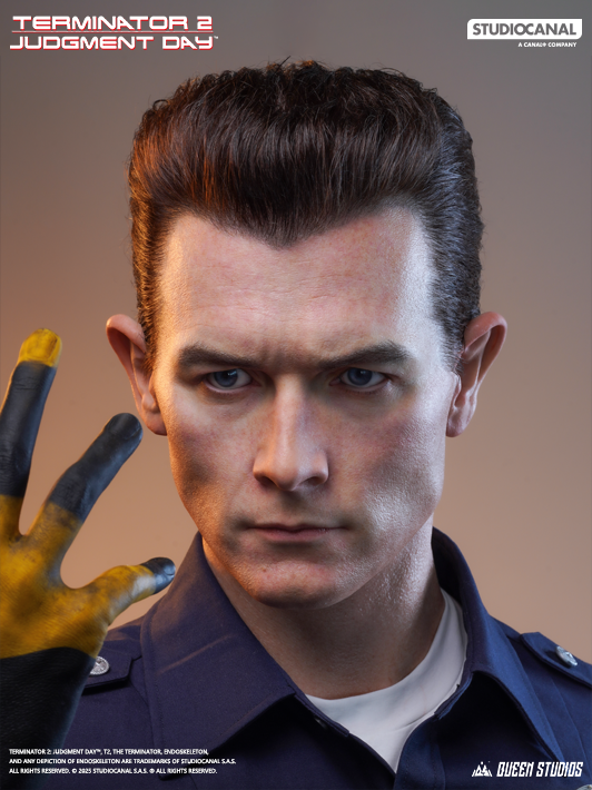 Queen Studios Terminator T-1000 Life-Size Bust, hand raised in a powerful stance