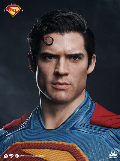 Superman 1 1 Statue from Queenstudios