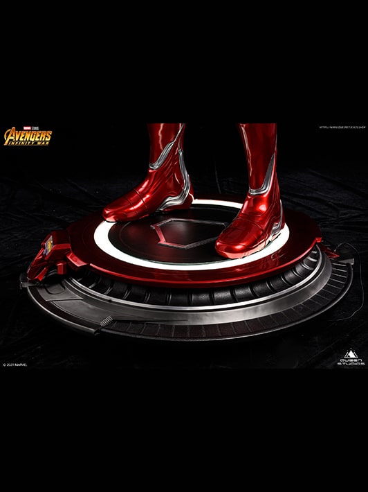 AvengersIronManLife-sizeStatueMark50