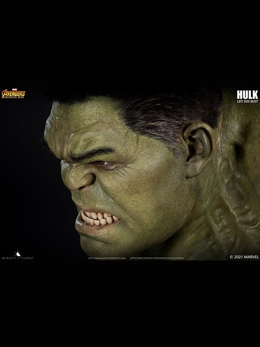 Collectible_Hulk_Lifesize_Collectibe