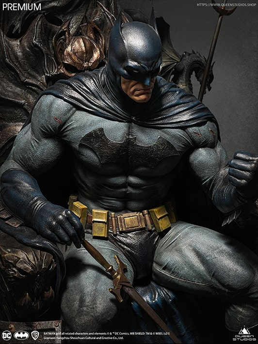 DC Comics Batman Statue