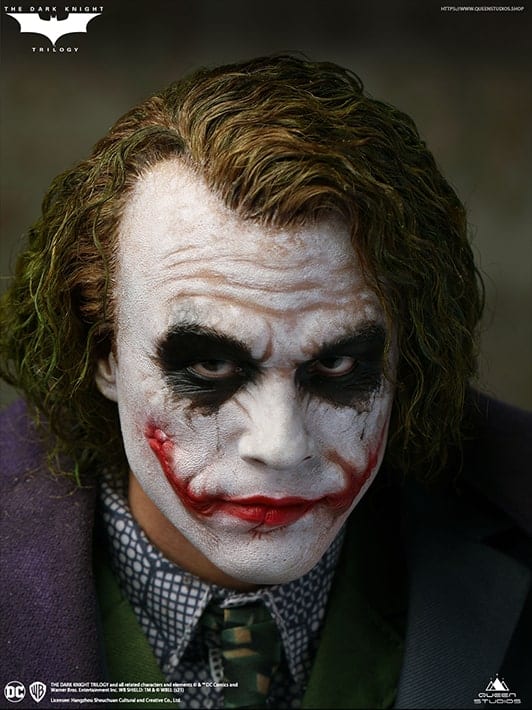 The Joker, A Premium Format Figure by Sideshow The Joker, A Premium Format Figure by Sideshow