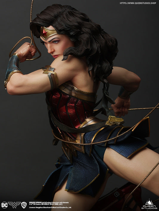 Wonder Woman Classic Statue By Queen Studios Collectibles