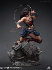 Wonder Woman Statue By Queen Studios