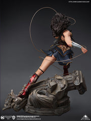 Wonder Woman comics Statue Queen Studios