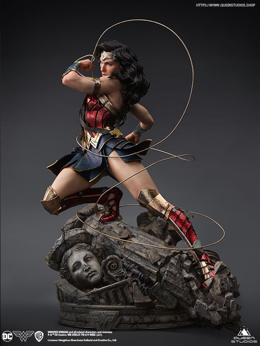 Wonder Womna Unique Statue by Queen Studios Collectibles China