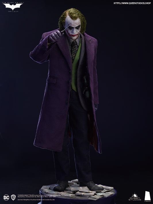 The Dark Knight Deluxe Action Figure 1/6 The Joker 31 cm - Planet